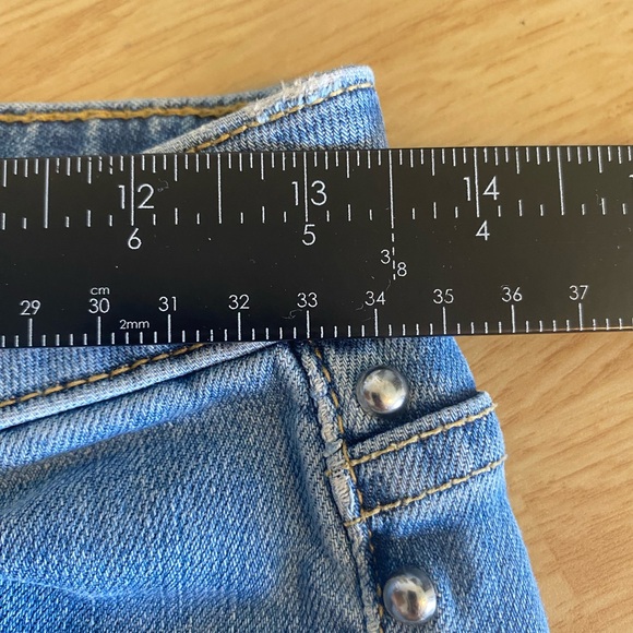 Joe’s Jeans~The Charlie High Rise Skinny Crop Vertical Studded Jeans Size 26 - Picture 10 of 12